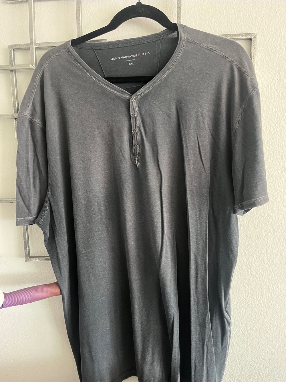 John Varvatos Men’s Charcoal Gray Henley Short Sleeve Shirt